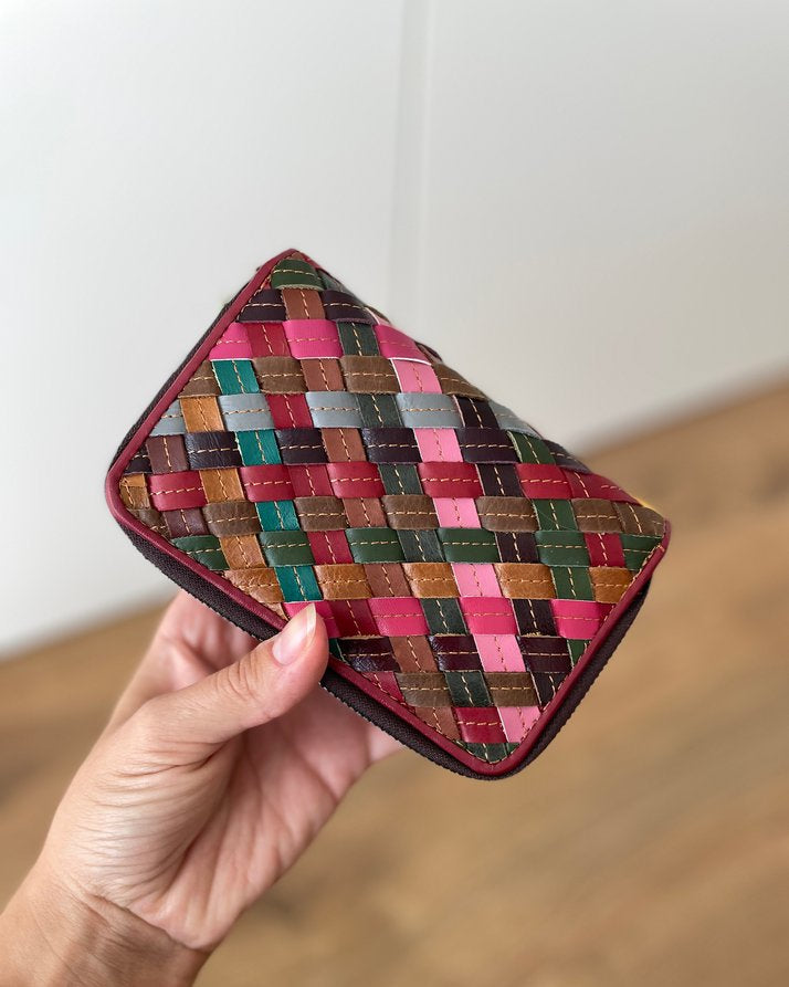 Portafoglio Medio in Vera Pelle intrecciata (P15) | 9 Spazi Tessere, 1 Portafoto, Tasca banconote, 1 Portamonete con clip, doppio scomparto con zip
