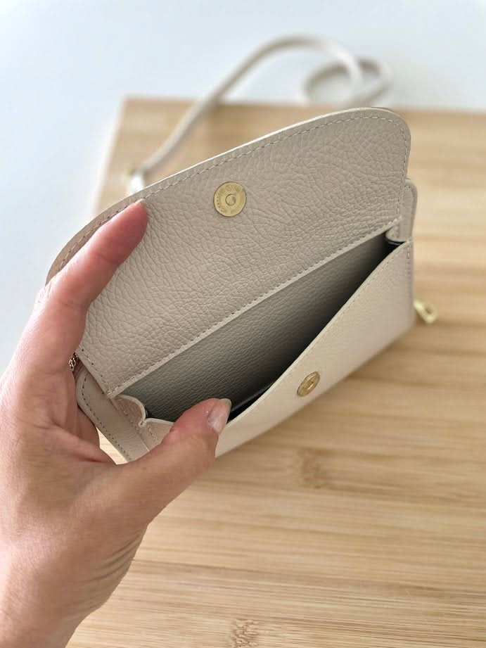 Mini Travel Bag Donna in Vera Pelle | Con Tracolla, Interno a Portafoglio, Porta Cellulare