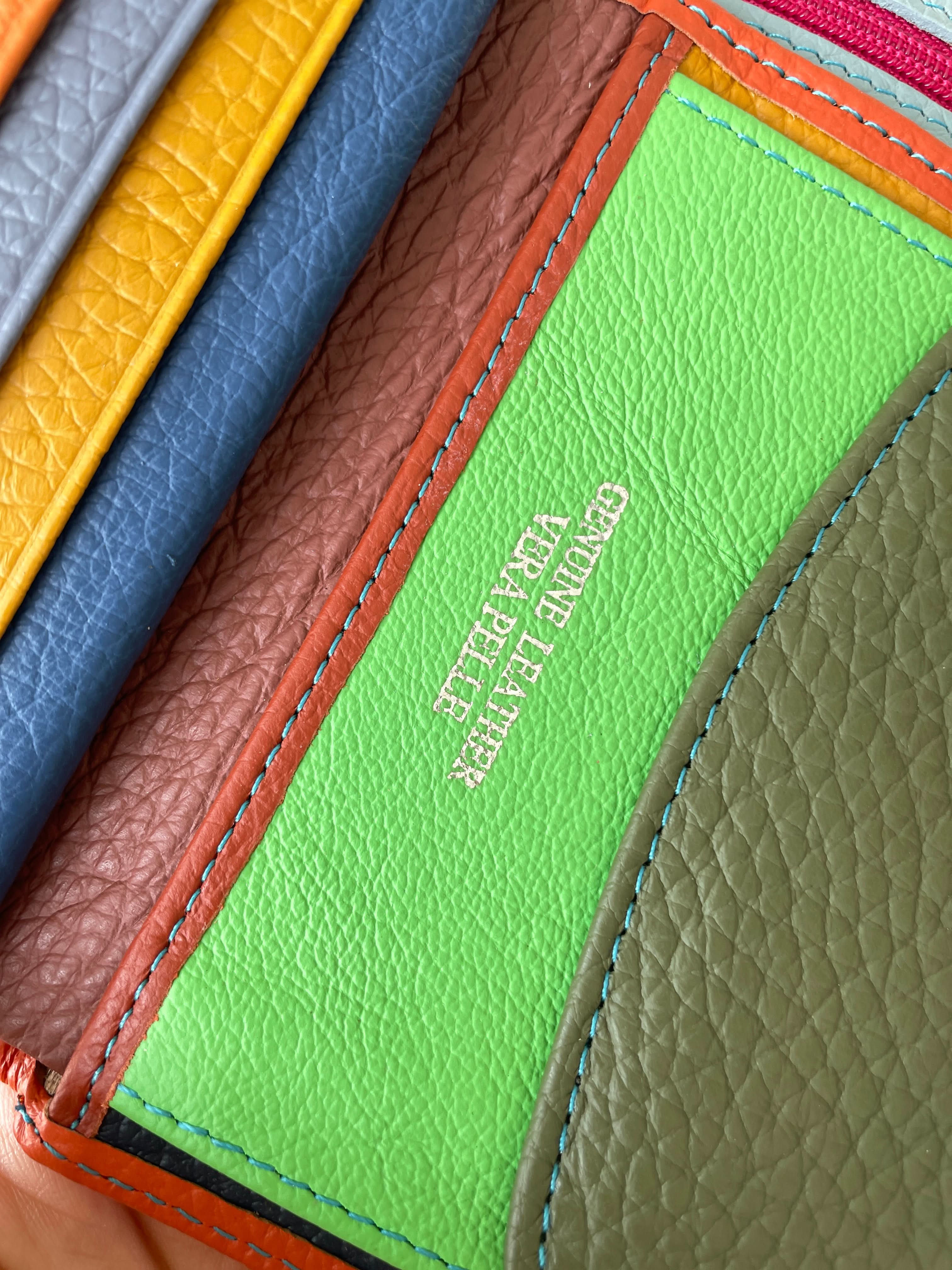 Portafoglio Medio/Grande in Vera Pelle  | Spazi Tessere, 2 Portafoto, Doppia Tasca Banconote, Portamonete