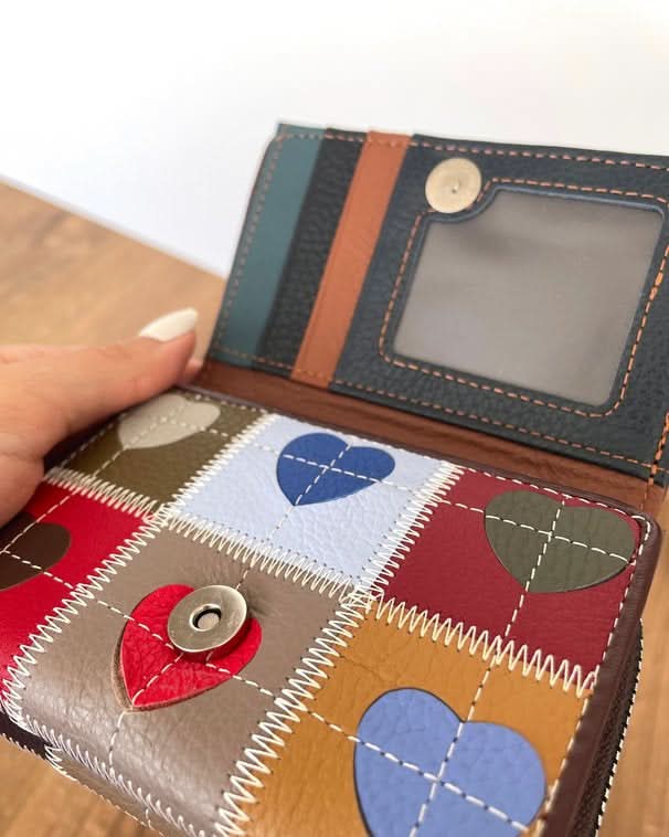 Portafoglio Medio/Piccolo in Vera Pelle | Spazi Tessere, 3 Portafoto, Ampia Tasca Banconote, Portamonete con zip