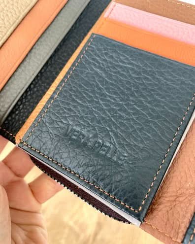 Portafoglio Medio/Piccolo in Vera Pelle | Spazi Tessere, 3 Portafoto, Ampia Tasca Banconote, Portamonete con zip