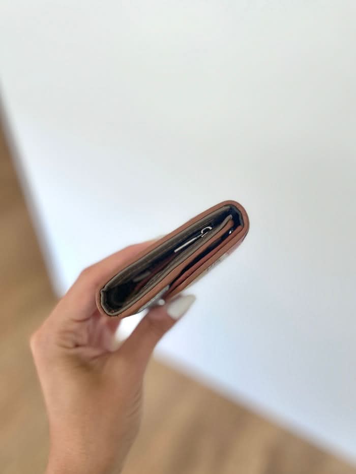 Portafoglio Piccolo in Vera Pelle | Spazi Tessere, Portafoto, 2 Tasche banconote, Portamonete