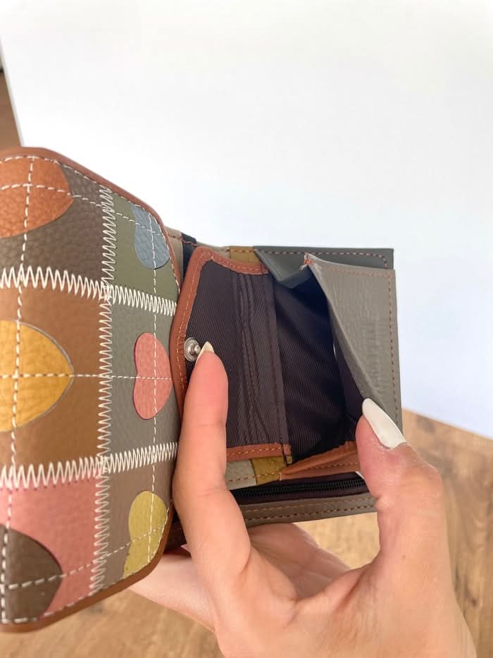 Portafoglio Piccolo in Vera Pelle | Spazi Tessere, Portafoto, 2 Tasche banconote, Portamonete