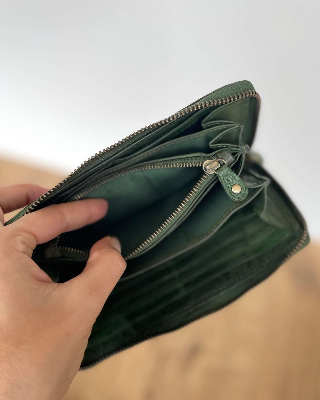 Portafoglio Donna in Vera Pelle Premium Vintage (L32) | 15 Tessere, 2 Portafoto, Tasche Banconote, Portamonete con zip