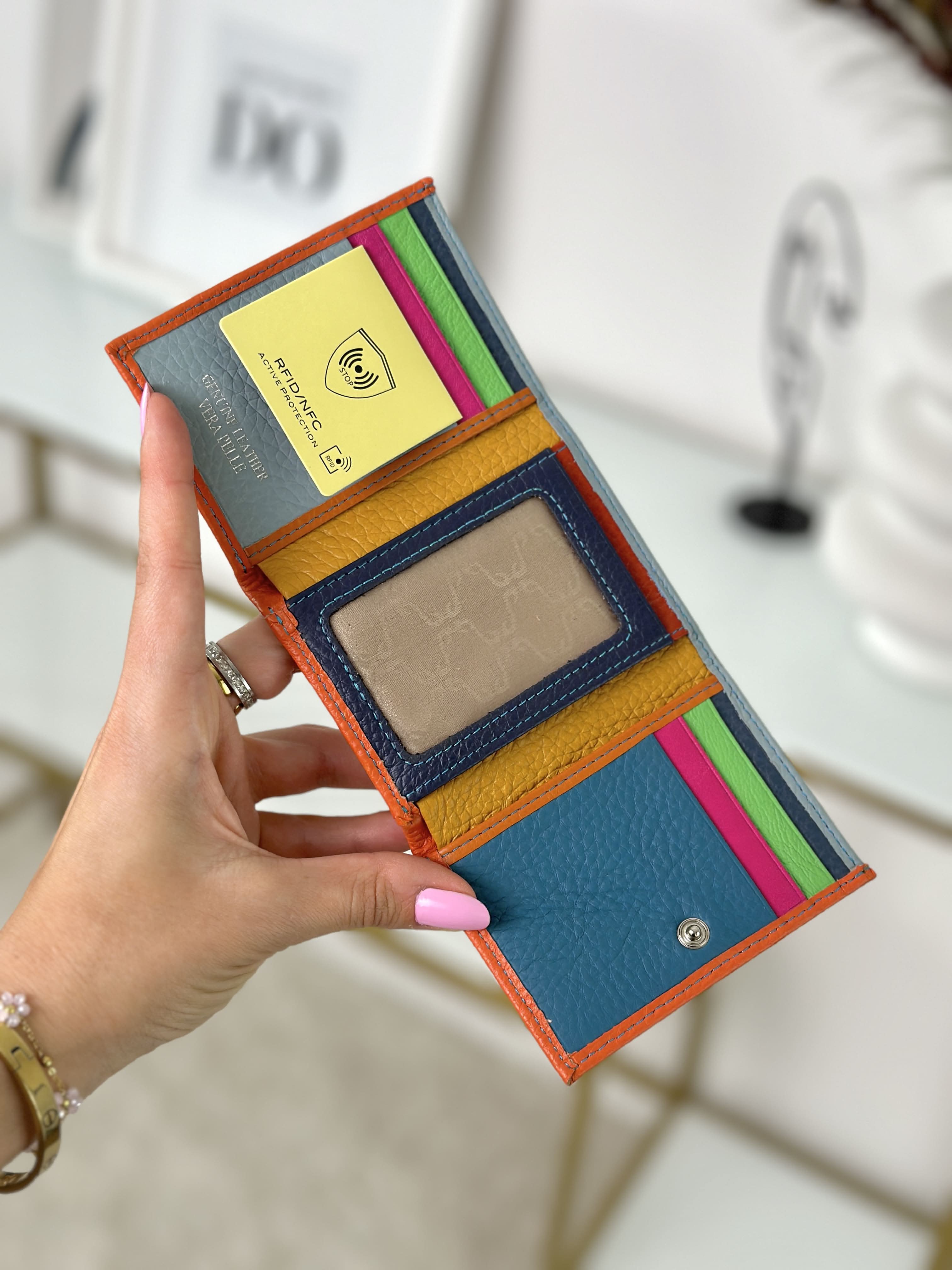 Mini Portafoglio in Vera Pelle | Portafoto, Portamonete, Spazi Tessere, Tasca Banconote