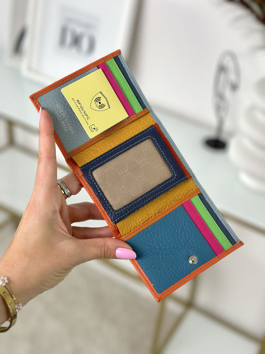 M86 - Mini Portafoglio in Vera Pelle | Portafoto, Portamonete, Spazi Tessere, Tasca Banconote