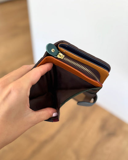 Portafoglio Medio/Grande in Vera Pelle (P63) | 20 Spazi Tessere, 2 Portafoto, 2 Tasche banconote, Portamonete con zip